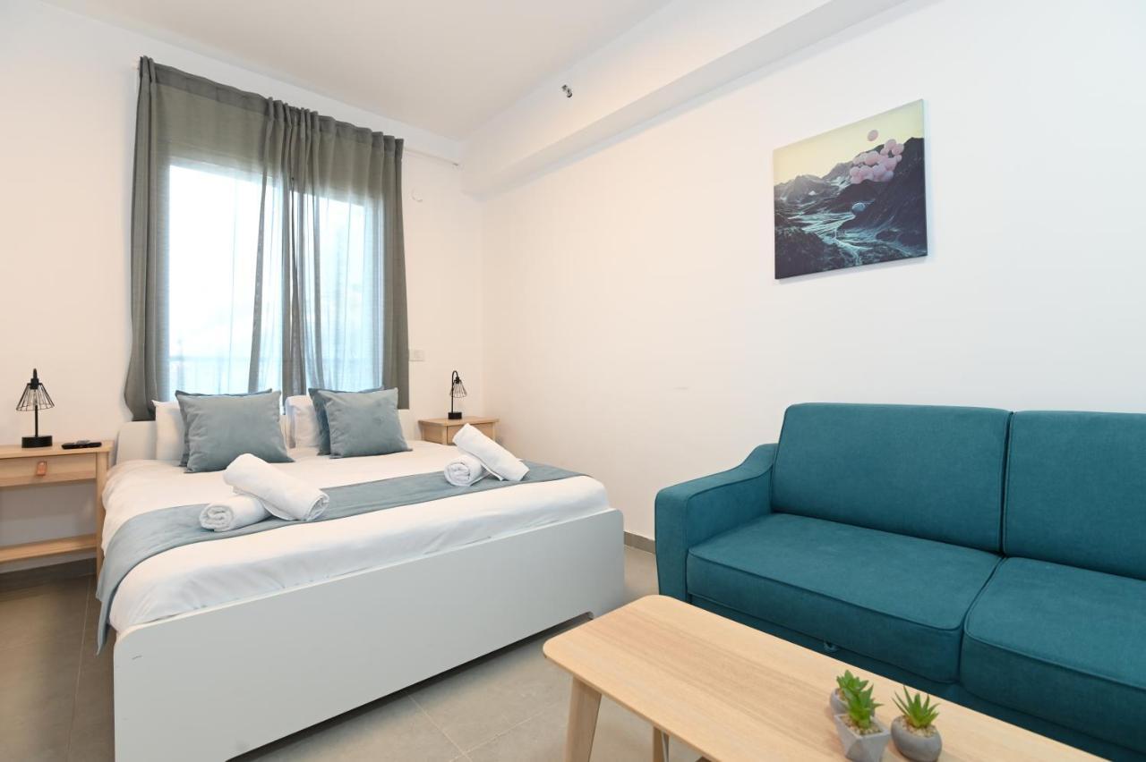 Yalarent Europe Apartments- Luxury Big Apartmens With Lake View Тверия Экстерьер фото